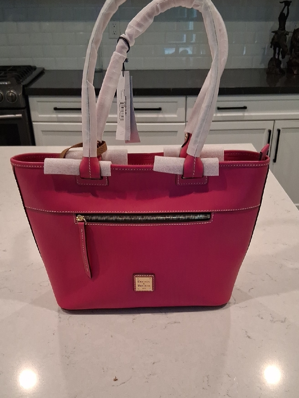 NWT Dooney & Bourke Magenta Leather Zip-Front Tote